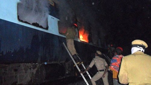india-train-fire-Andhra Pradesh